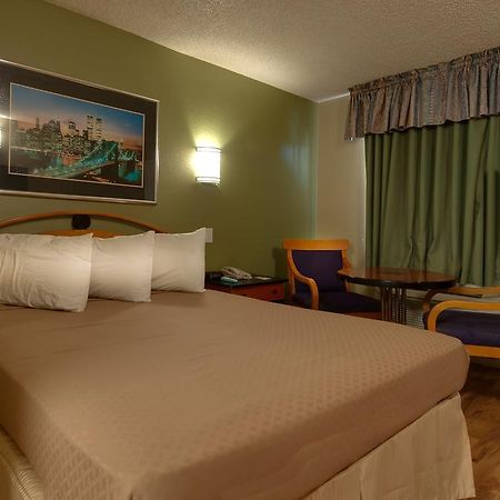 Vagabond Inn Bakersfield North Exteriér fotografie